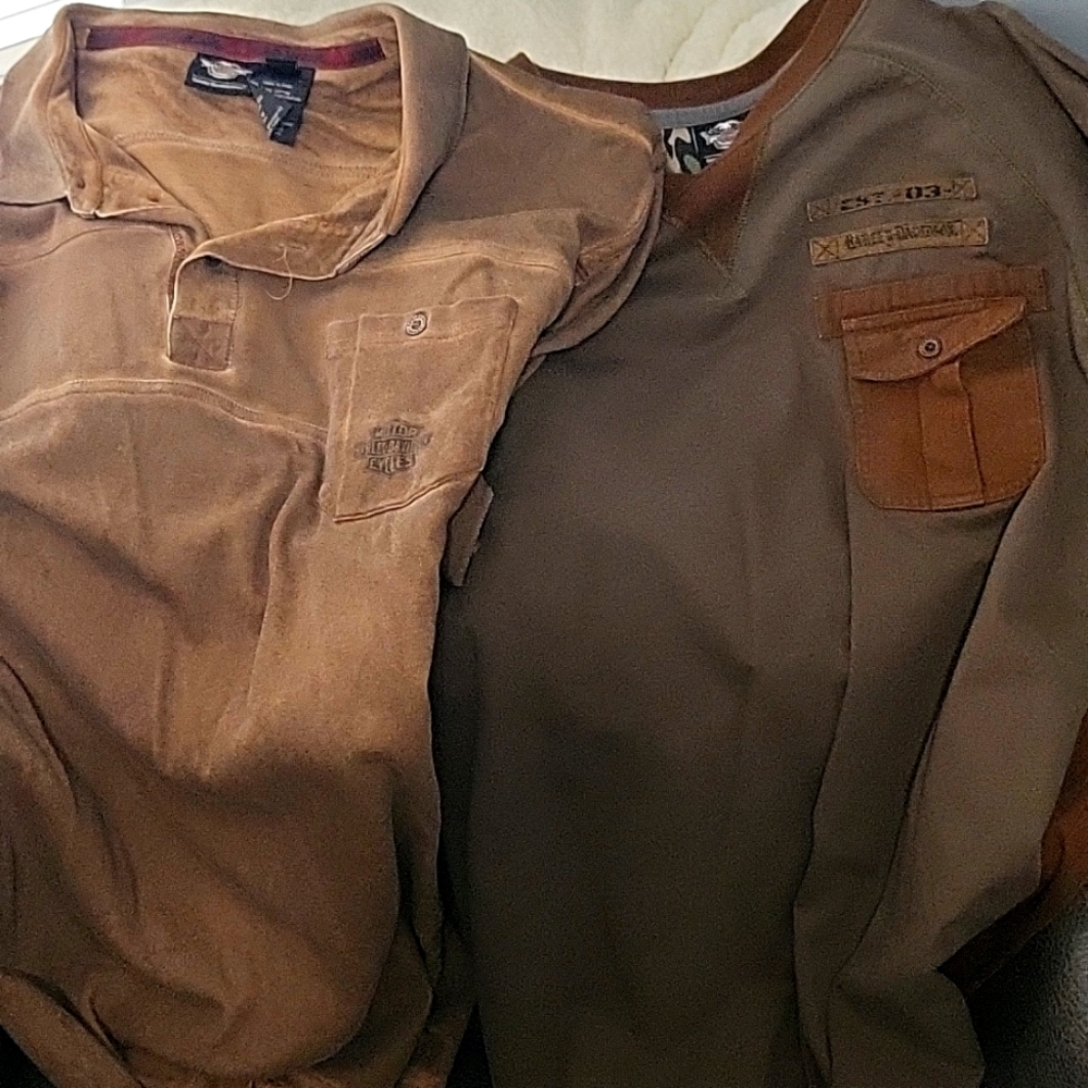 2 Harley Davidson shirts, 1 long sleeve, 1 short sleeve